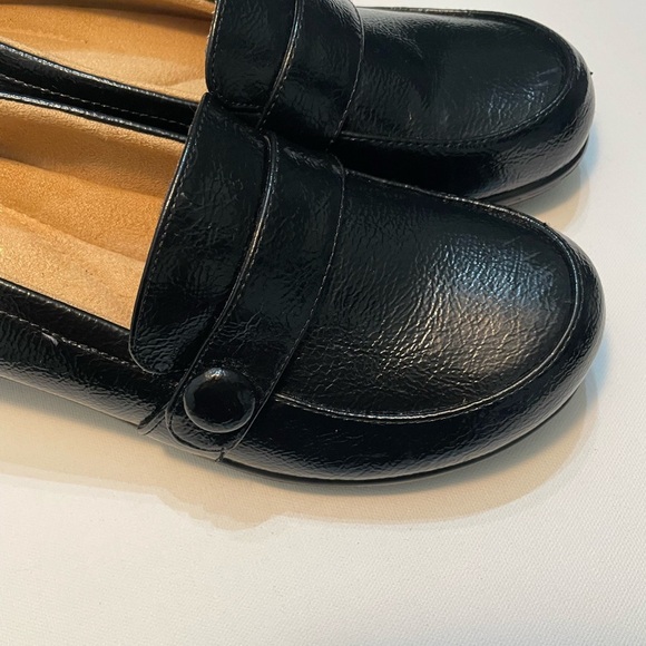 Naturalizer Women's Classic Black Loafers Size 9.5M SB-5 - Picture 3 of 10